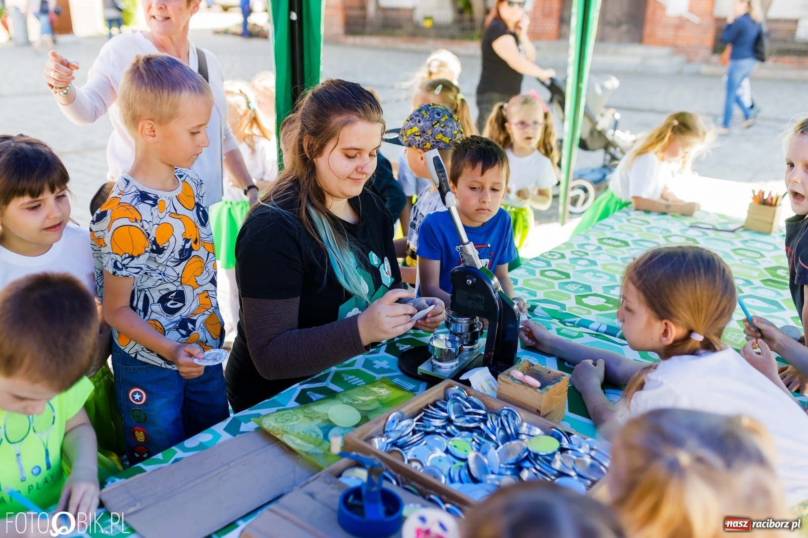 Zdjęcie w galerii na portalu naszraciborz.pl: Festyn ekologiczny na raciborskim Rynku [FOTO i WIDEO] wiadomości z regionu