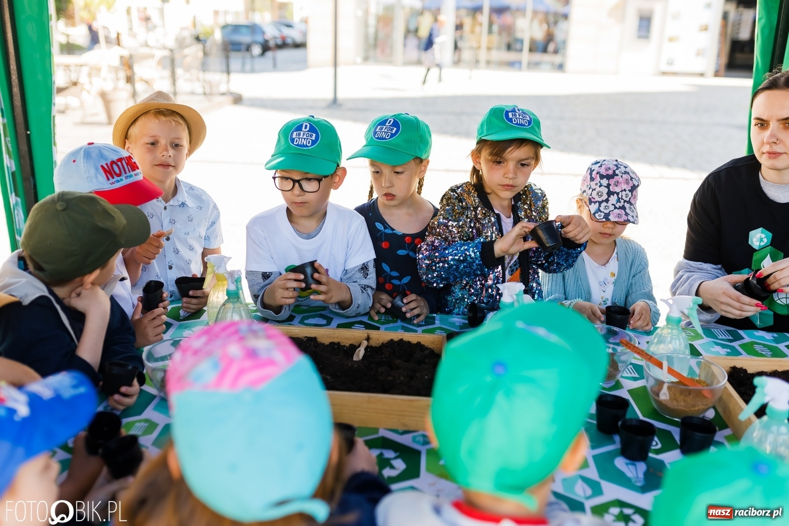 Zdjęcie w galerii na portalu naszraciborz.pl: Festyn ekologiczny na raciborskim Rynku [FOTO i WIDEO] wiadomości z regionu