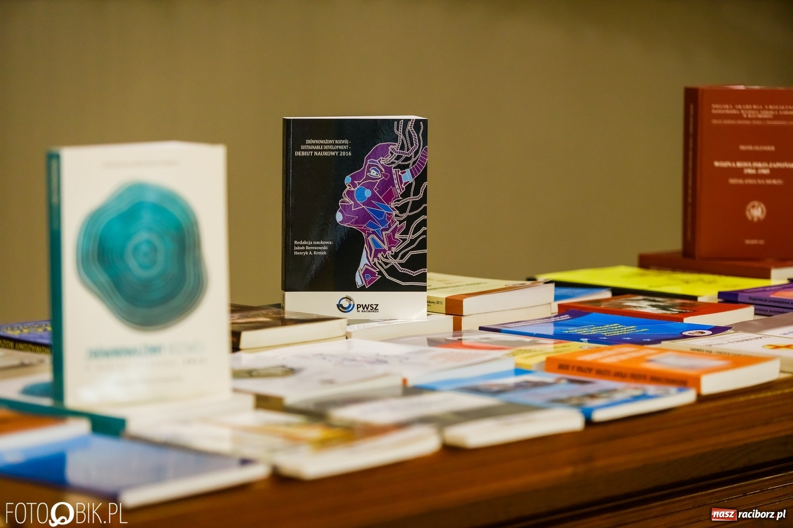 Zdjęcie w galerii na portalu naszraciborz.pl: Koncert jubileuszowy na 20-lecie raciborskiej PWSZ wiadomości z regionu