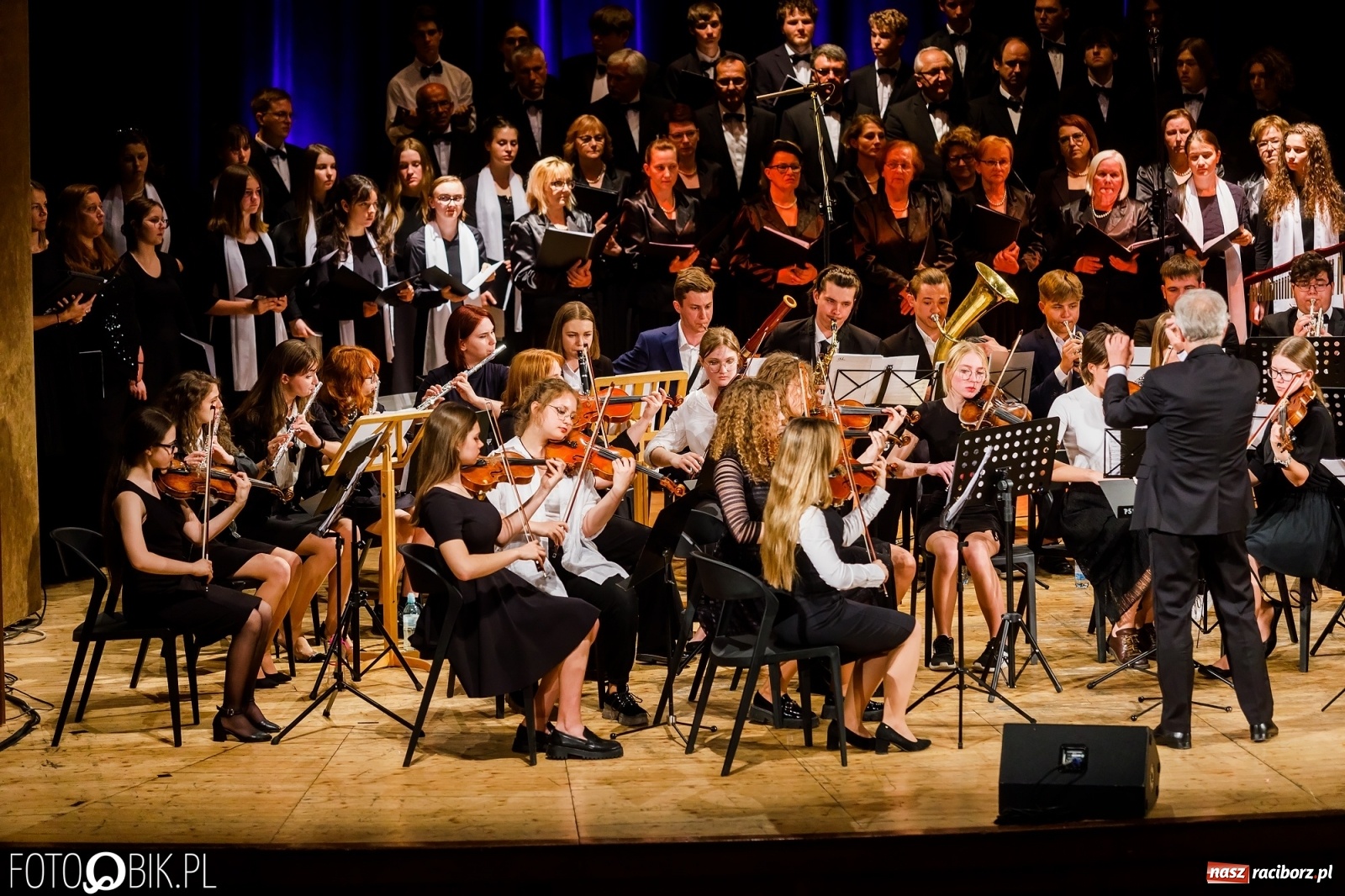 Zdjęcie w galerii na portalu naszraciborz.pl: Koncert jubileuszowy na 20-lecie raciborskiej PWSZ wiadomości z regionu