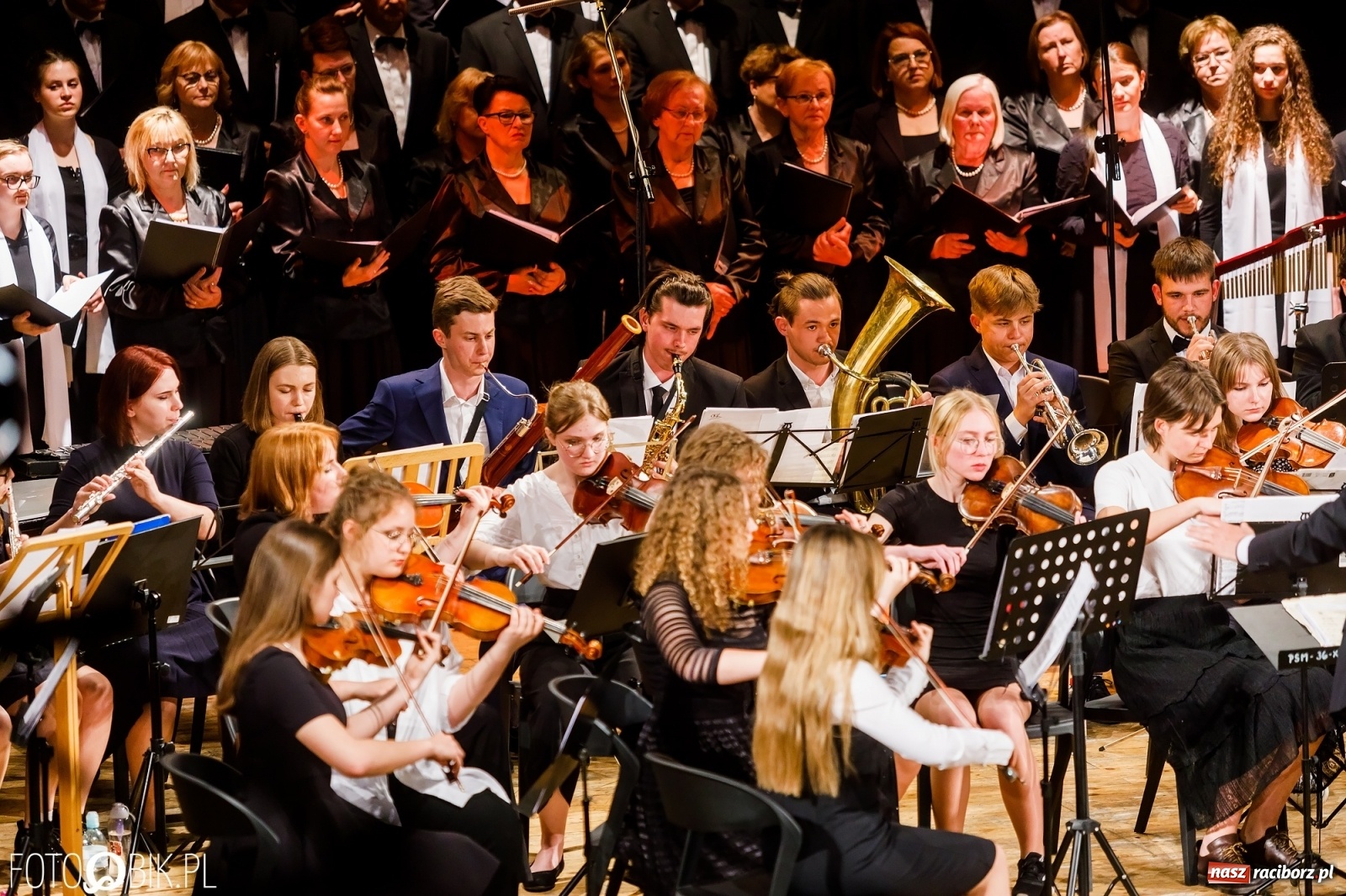 Zdjęcie w galerii na portalu naszraciborz.pl: Koncert jubileuszowy na 20-lecie raciborskiej PWSZ wiadomości z regionu