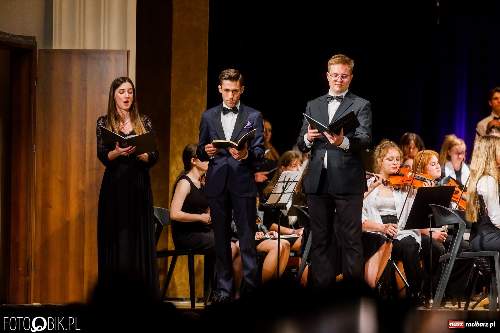 Zdjęcie w galerii na portalu naszraciborz.pl: Koncert jubileuszowy na 20-lecie raciborskiej PWSZ wiadomości z regionu