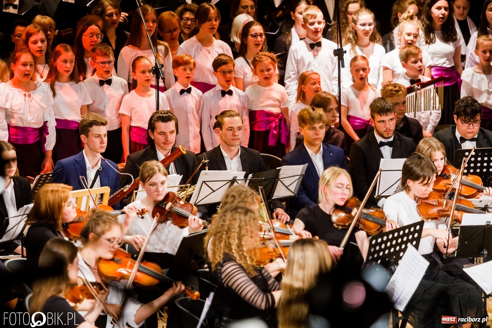 Zdjęcie w galerii na portalu naszraciborz.pl: Koncert jubileuszowy na 20-lecie raciborskiej PWSZ wiadomości z regionu
