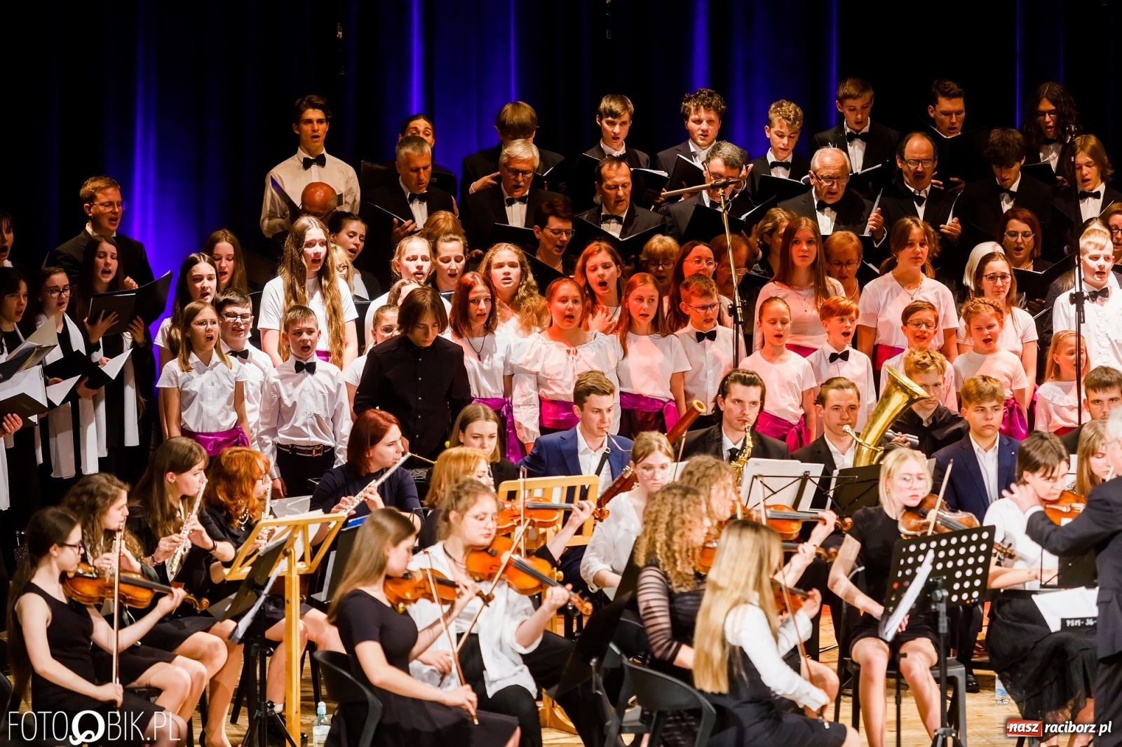 Zdjęcie w galerii na portalu naszraciborz.pl: Koncert jubileuszowy na 20-lecie raciborskiej PWSZ wiadomości z regionu