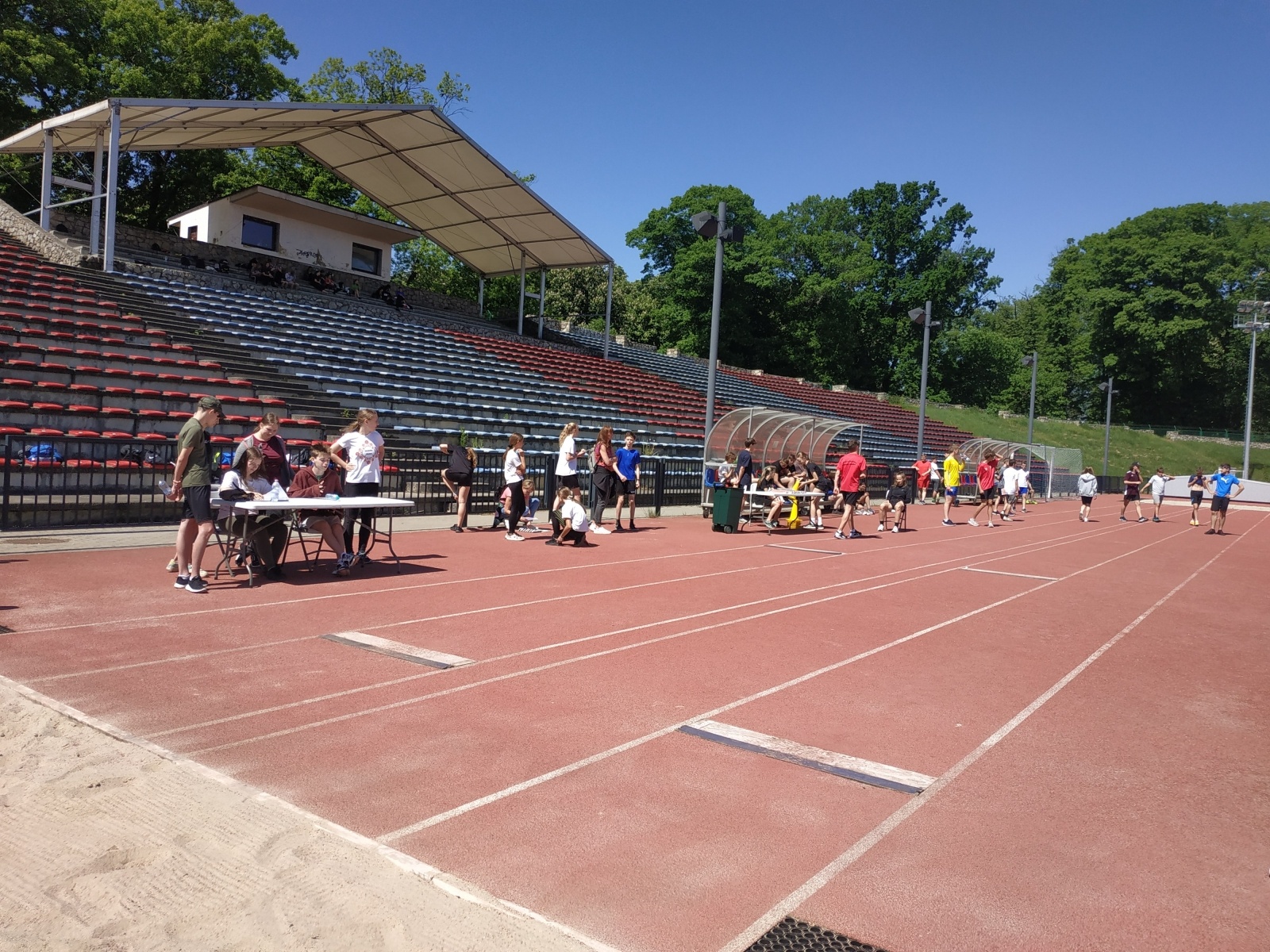 Zdjęcie w galerii na portalu naszraciborz.pl: Lekkoatleci ZSOMS z awansem do finału wojewódzkiego [FOTO] wiadomości z regionu