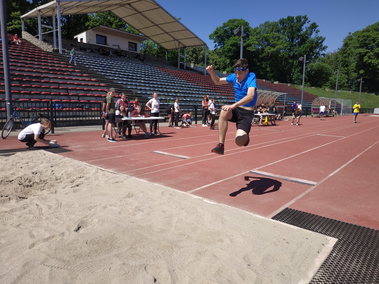 Zdjęcie w galerii na portalu naszraciborz.pl: Lekkoatleci ZSOMS z awansem do finału wojewódzkiego [FOTO] wiadomości z regionu
