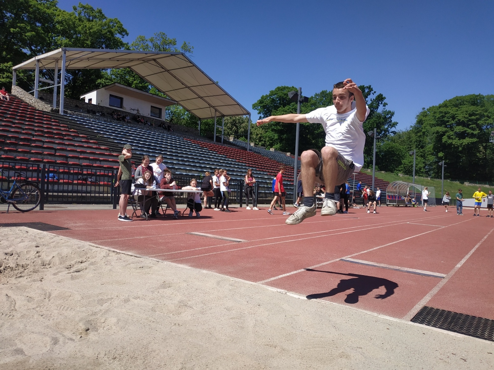 Zdjęcie w galerii na portalu naszraciborz.pl: Lekkoatleci ZSOMS z awansem do finału wojewódzkiego [FOTO] wiadomości z regionu