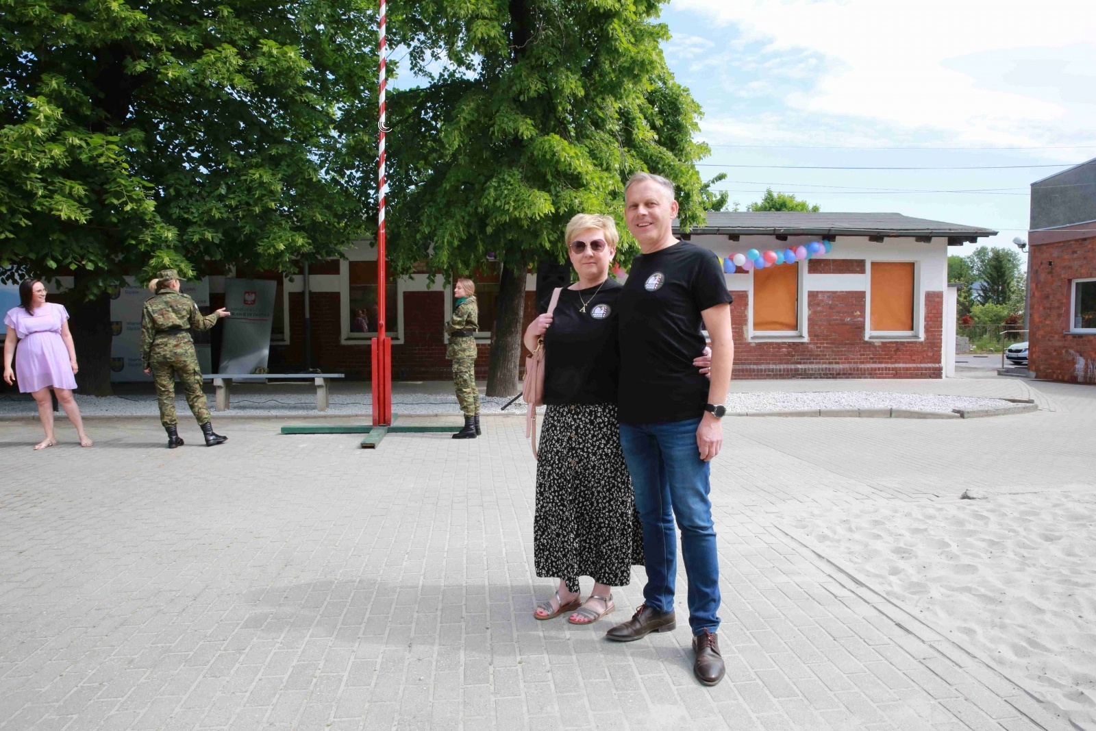Zdjęcie w galerii na portalu naszraciborz.pl: Uroczyste ślubowanie patronackich klas Straży Granicznej w Raciborzu [FOTO i WIDEO] wiadomości z regionu