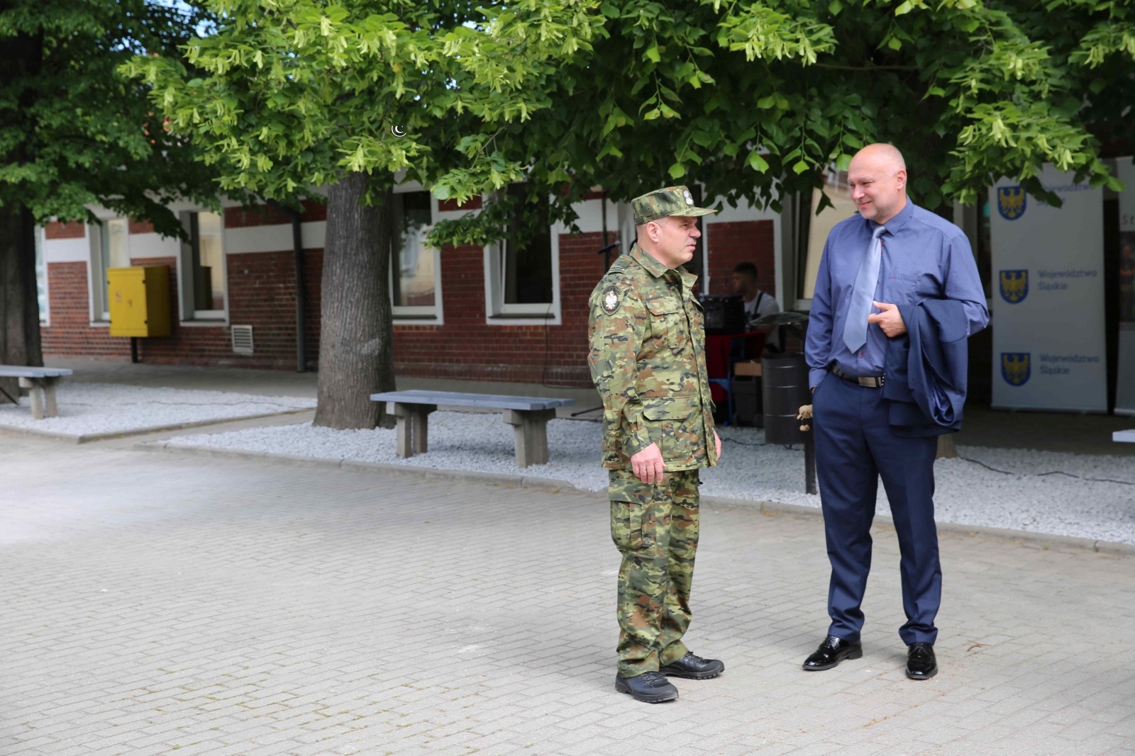 Zdjęcie w galerii na portalu naszraciborz.pl: Uroczyste ślubowanie patronackich klas Straży Granicznej w Raciborzu [FOTO i WIDEO] wiadomości z regionu