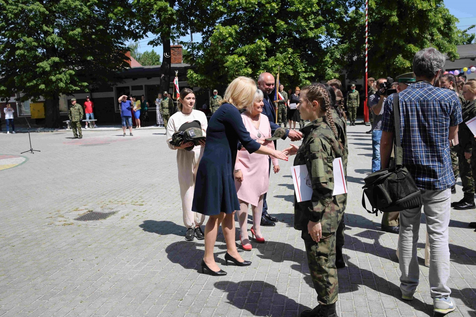 Zdjęcie w galerii na portalu naszraciborz.pl: Uroczyste ślubowanie patronackich klas Straży Granicznej w Raciborzu [FOTO i WIDEO] wiadomości z regionu