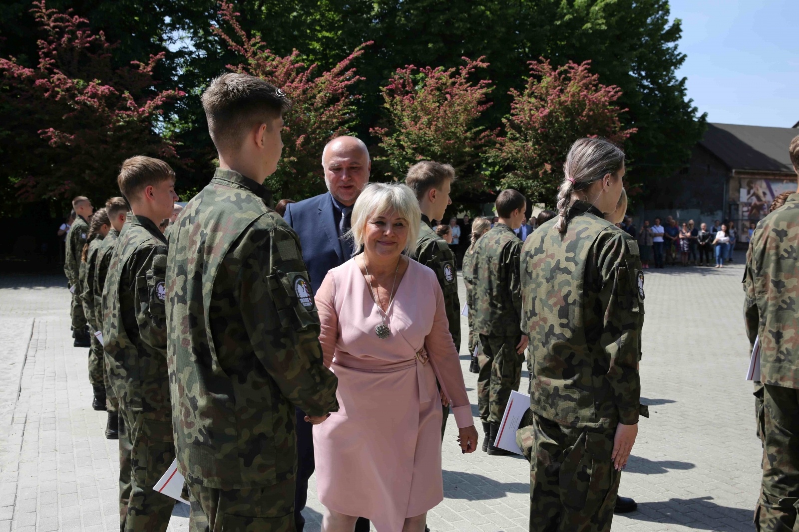 Zdjęcie w galerii na portalu naszraciborz.pl: Uroczyste ślubowanie patronackich klas Straży Granicznej w Raciborzu [FOTO i WIDEO] wiadomości z regionu