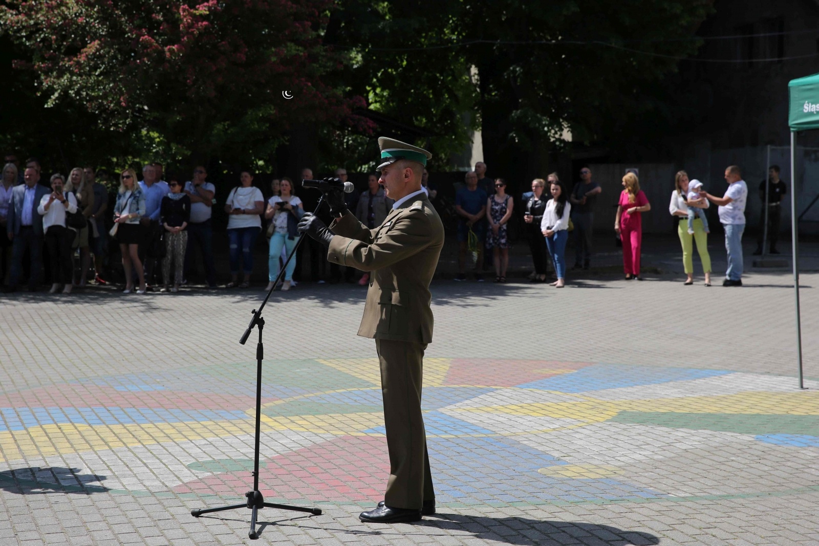 Zdjęcie w galerii na portalu naszraciborz.pl: Uroczyste ślubowanie patronackich klas Straży Granicznej w Raciborzu [FOTO i WIDEO] wiadomości z regionu