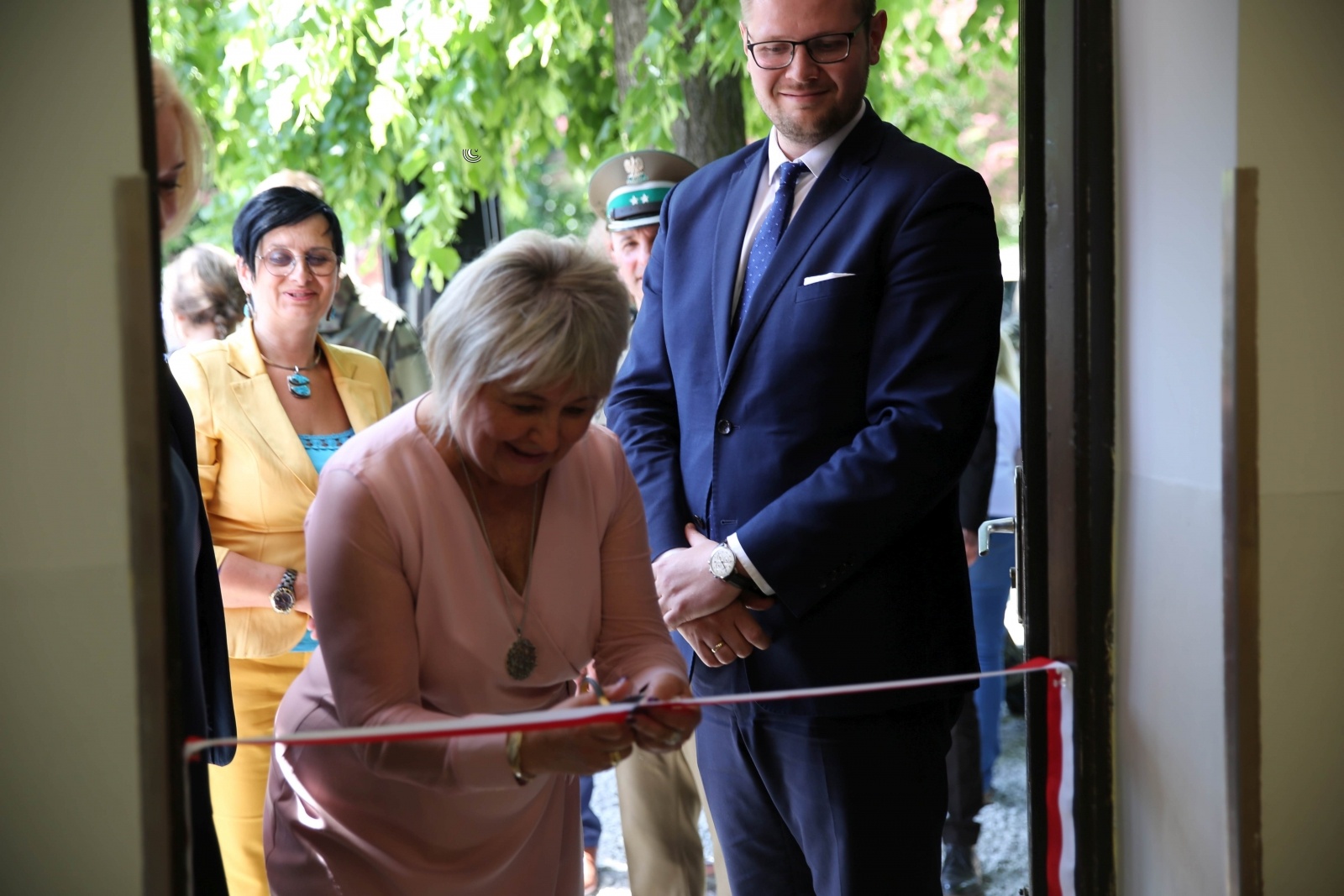 Zdjęcie w galerii na portalu naszraciborz.pl: Uroczyste ślubowanie patronackich klas Straży Granicznej w Raciborzu [FOTO i WIDEO] wiadomości z regionu
