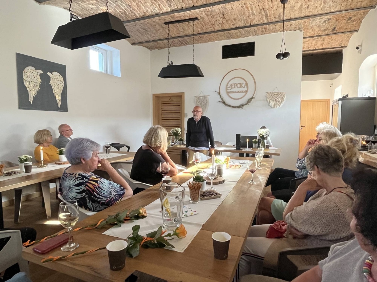 Zdjęcie w galerii na portalu naszraciborz.pl: W Epoce wybrzmiały nowe wiersze Aleksandra Pordzika wiadomości z regionu