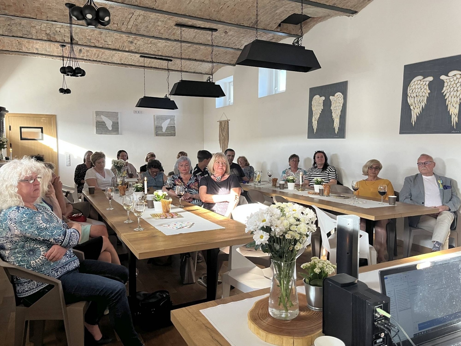 Zdjęcie w galerii na portalu naszraciborz.pl: W Epoce wybrzmiały nowe wiersze Aleksandra Pordzika wiadomości z regionu