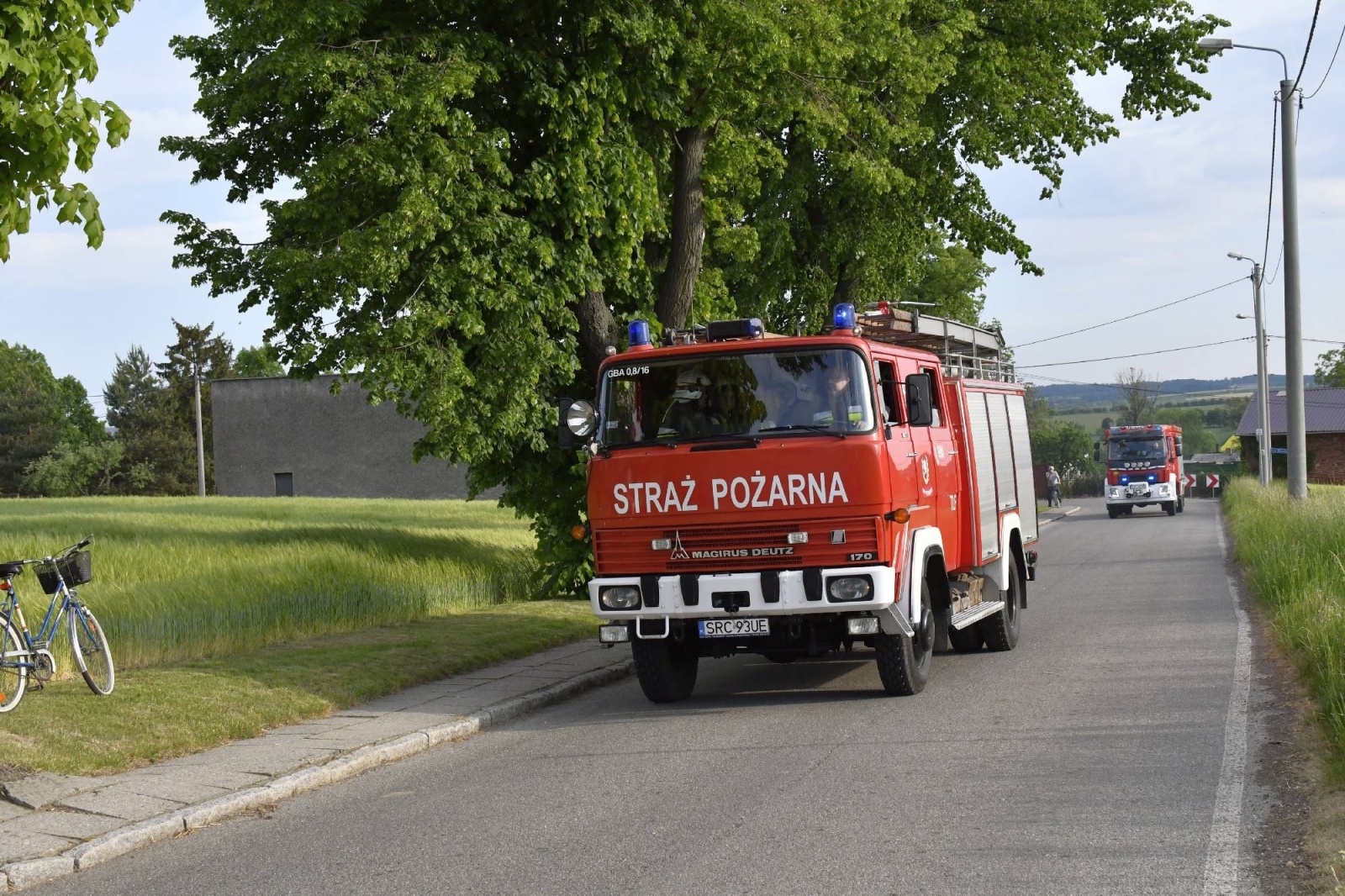 Zdjęcie w galerii na portalu naszraciborz.pl: Pożar kościoła w Pietraszynie. Cztery osoby ranne [FOTO i WIDEO z ĆWICZEŃ] wiadomości z regionu
