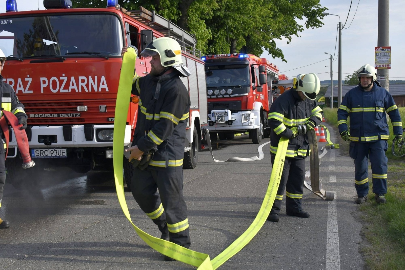 Zdjęcie w galerii na portalu naszraciborz.pl: Pożar kościoła w Pietraszynie. Cztery osoby ranne [FOTO i WIDEO z ĆWICZEŃ] wiadomości z regionu