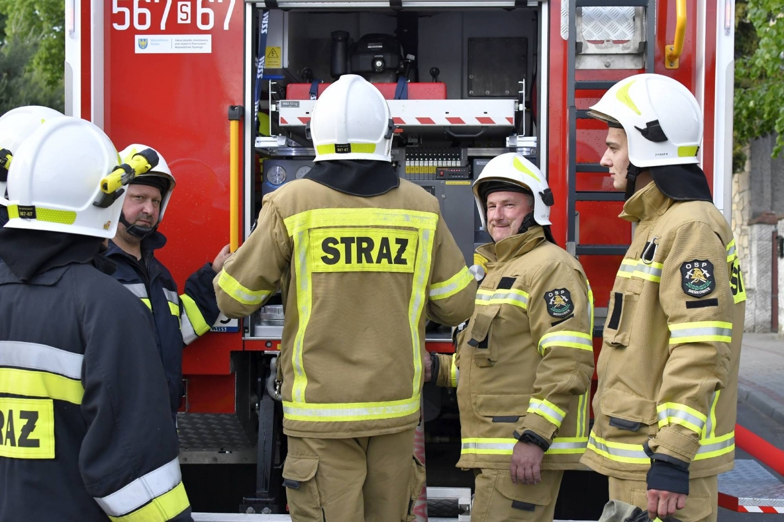 Zdjęcie w galerii na portalu naszraciborz.pl: Pożar kościoła w Pietraszynie. Cztery osoby ranne [FOTO i WIDEO z ĆWICZEŃ] wiadomości z regionu
