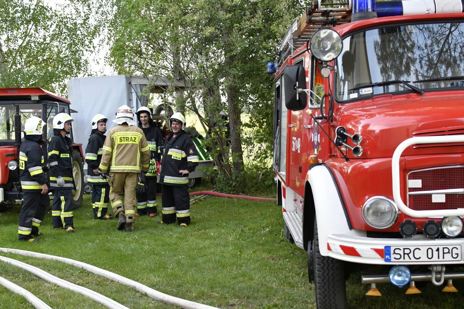 Zdjęcie w galerii na portalu naszraciborz.pl: Pożar kościoła w Pietraszynie. Cztery osoby ranne [FOTO i WIDEO z ĆWICZEŃ] wiadomości z regionu