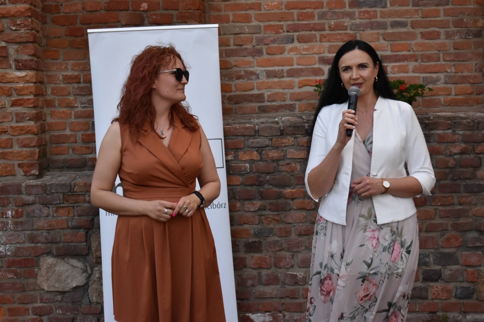 Zdjęcie w galerii na portalu naszraciborz.pl: Koncert papieski zespołu Miraż na zamkowym dziedzińcu [FOTO i WIDEO] wiadomości z regionu