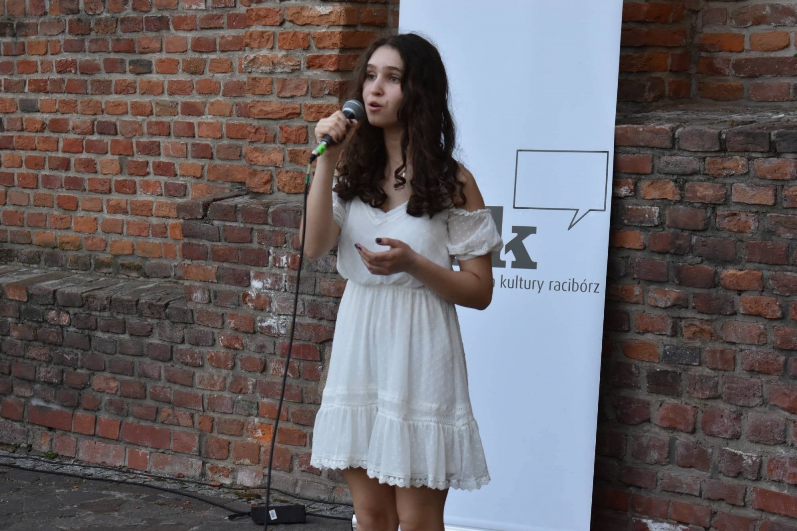 Zdjęcie w galerii na portalu naszraciborz.pl: Koncert papieski zespołu Miraż na zamkowym dziedzińcu [FOTO i WIDEO] wiadomości z regionu