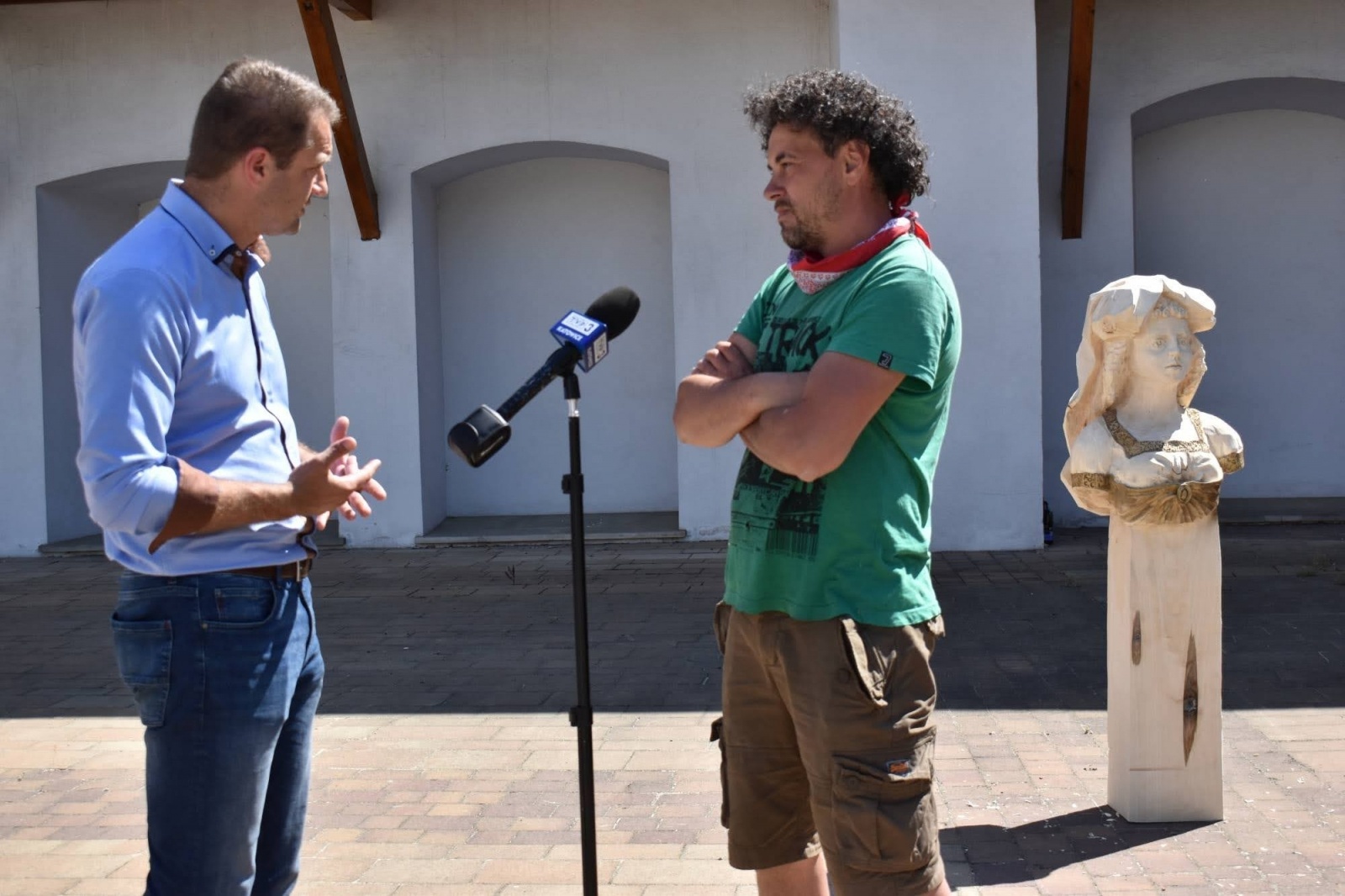 Zdjęcie w galerii na portalu naszraciborz.pl: Księżniczki gotowe. II plener rzeźbiarski na zamku zakończony wiadomości z regionu