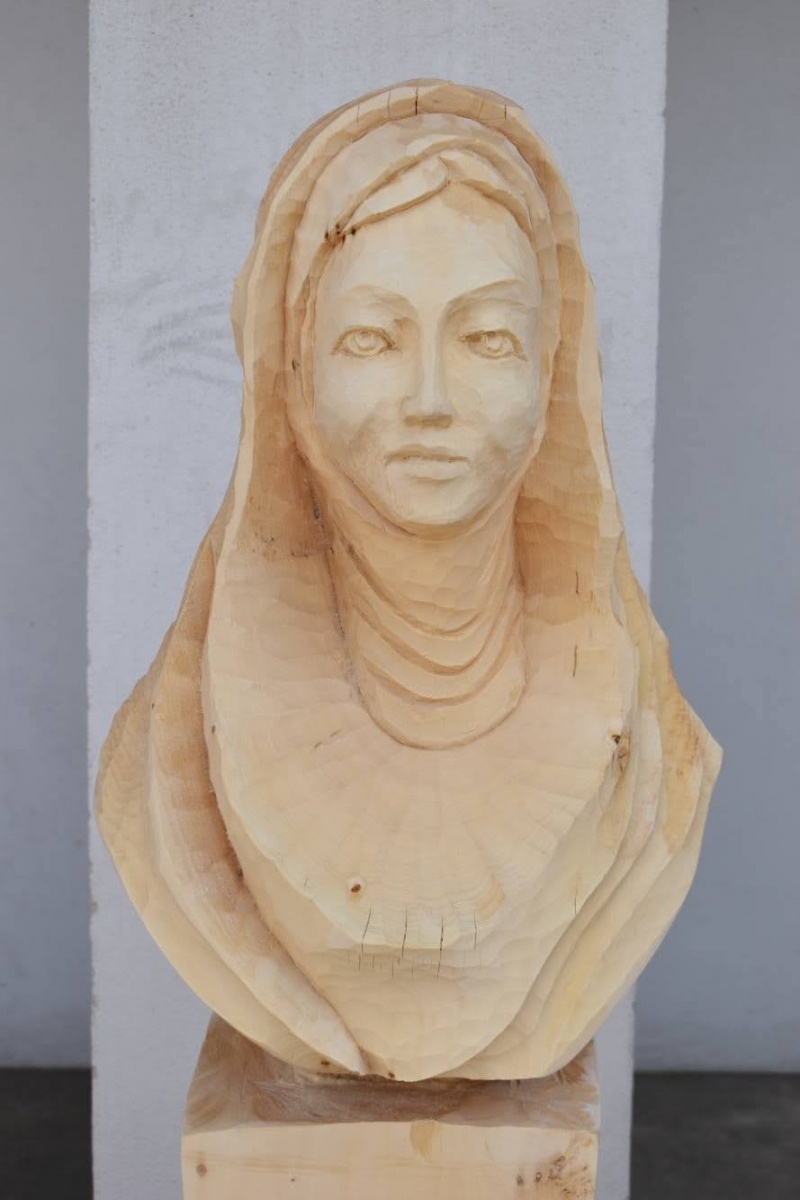 Zdjęcie w galerii na portalu naszraciborz.pl: Księżniczki gotowe. II plener rzeźbiarski na zamku zakończony wiadomości z regionu