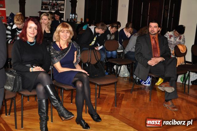 Zdjęcie w galerii na portalu naszraciborz.pl: Rywalizowali w najtrudniejszej ze sztuk wiadomości z regionu