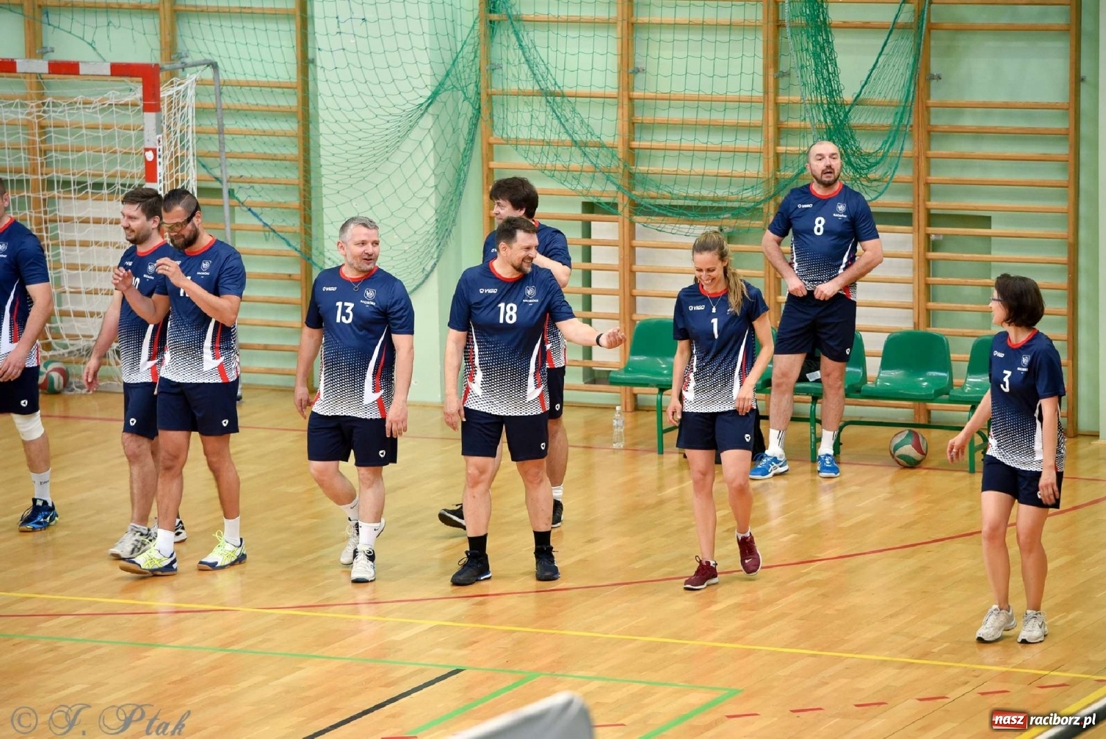 Zdjęcie w galerii na portalu naszraciborz.pl: Siatkówka. Miasto Racibórz najlepsze w rywalizacji samorządowców wiadomości z regionu