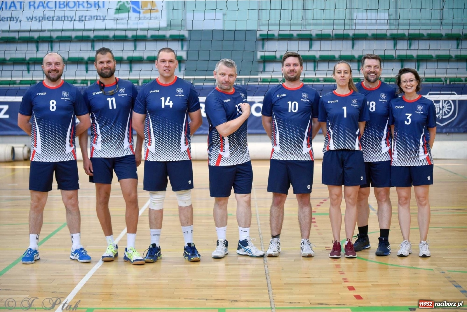 Zdjęcie w galerii na portalu naszraciborz.pl: Siatkówka. Miasto Racibórz najlepsze w rywalizacji samorządowców wiadomości z regionu