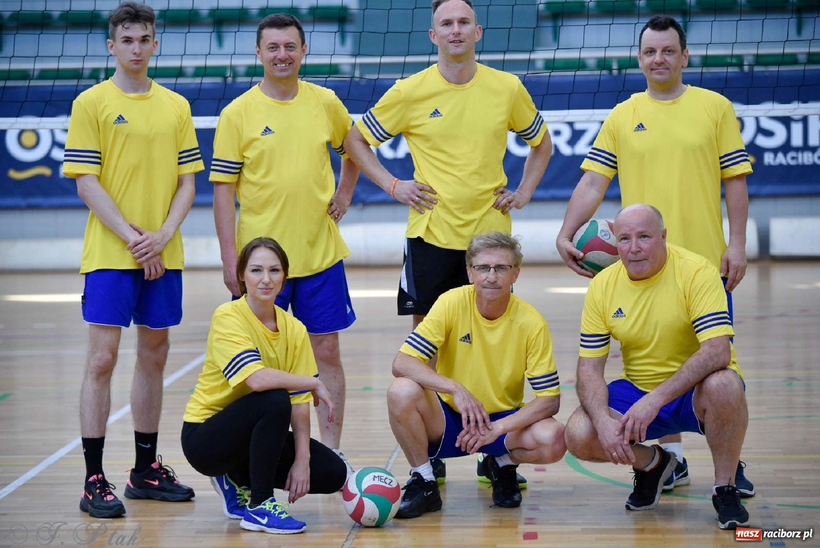 Zdjęcie w galerii na portalu naszraciborz.pl: Siatkówka. Miasto Racibórz najlepsze w rywalizacji samorządowców wiadomości z regionu
