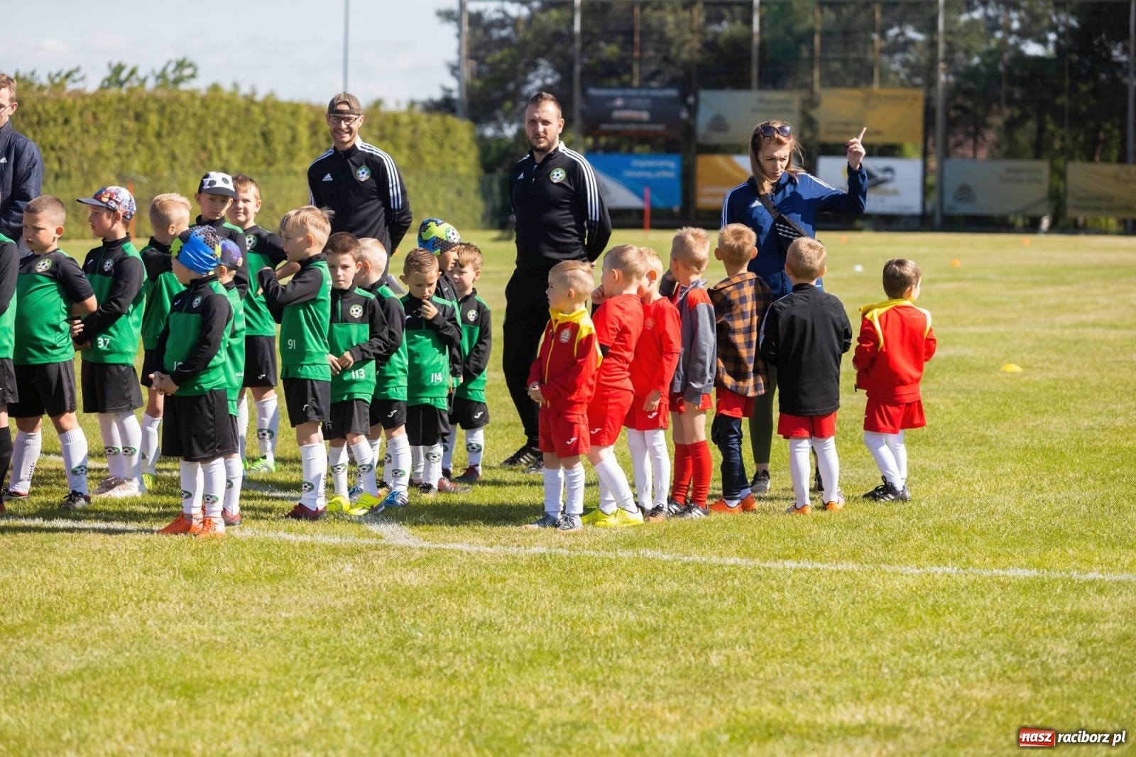 Zdjęcie w galerii na portalu naszraciborz.pl: Najmłodsi walczyli o każdą piłkę. II Turniej Małych Bajtlów w Markowicach [FOTO] wiadomości z regionu