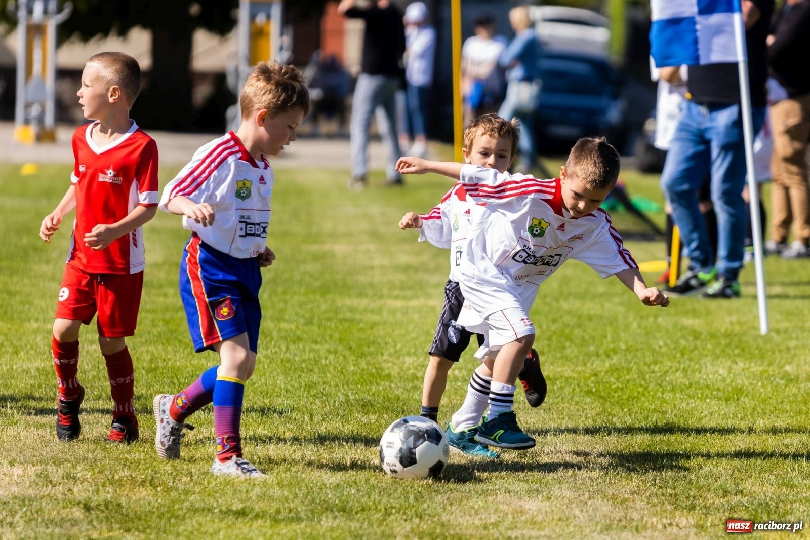 Zdjęcie w galerii na portalu naszraciborz.pl: Najmłodsi walczyli o każdą piłkę. II Turniej Małych Bajtlów w Markowicach [FOTO] wiadomości z regionu