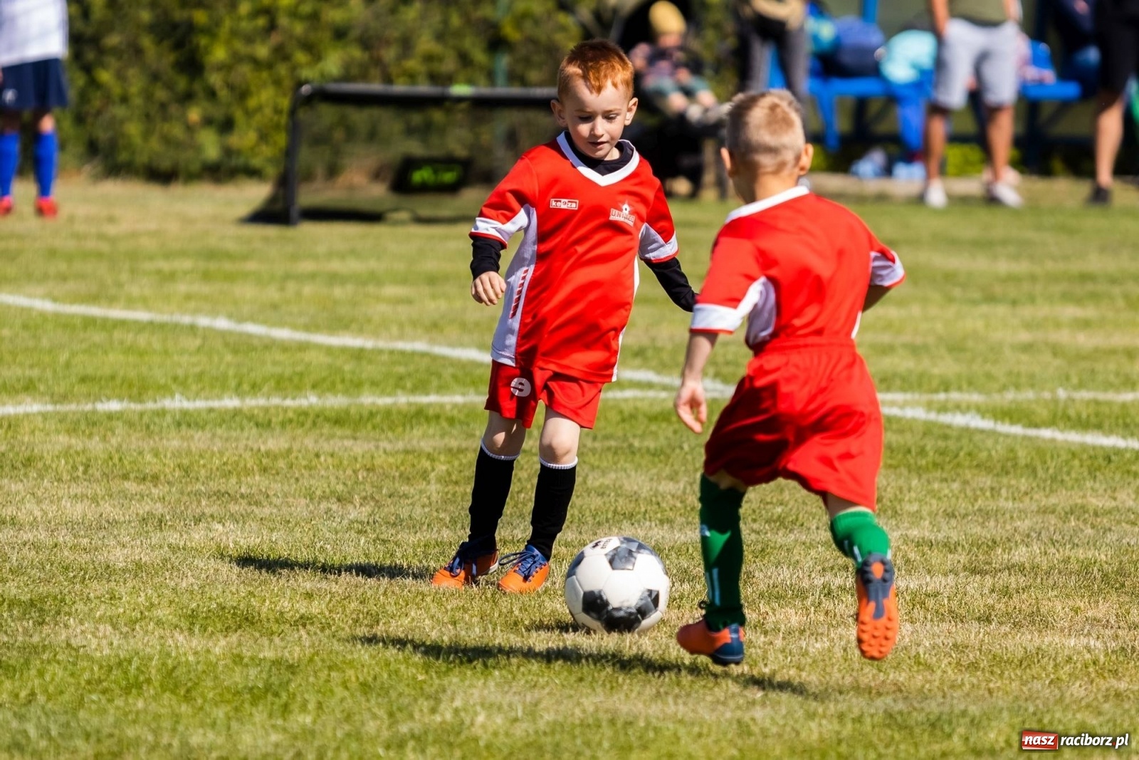 Zdjęcie w galerii na portalu naszraciborz.pl: Najmłodsi walczyli o każdą piłkę. II Turniej Małych Bajtlów w Markowicach [FOTO] wiadomości z regionu