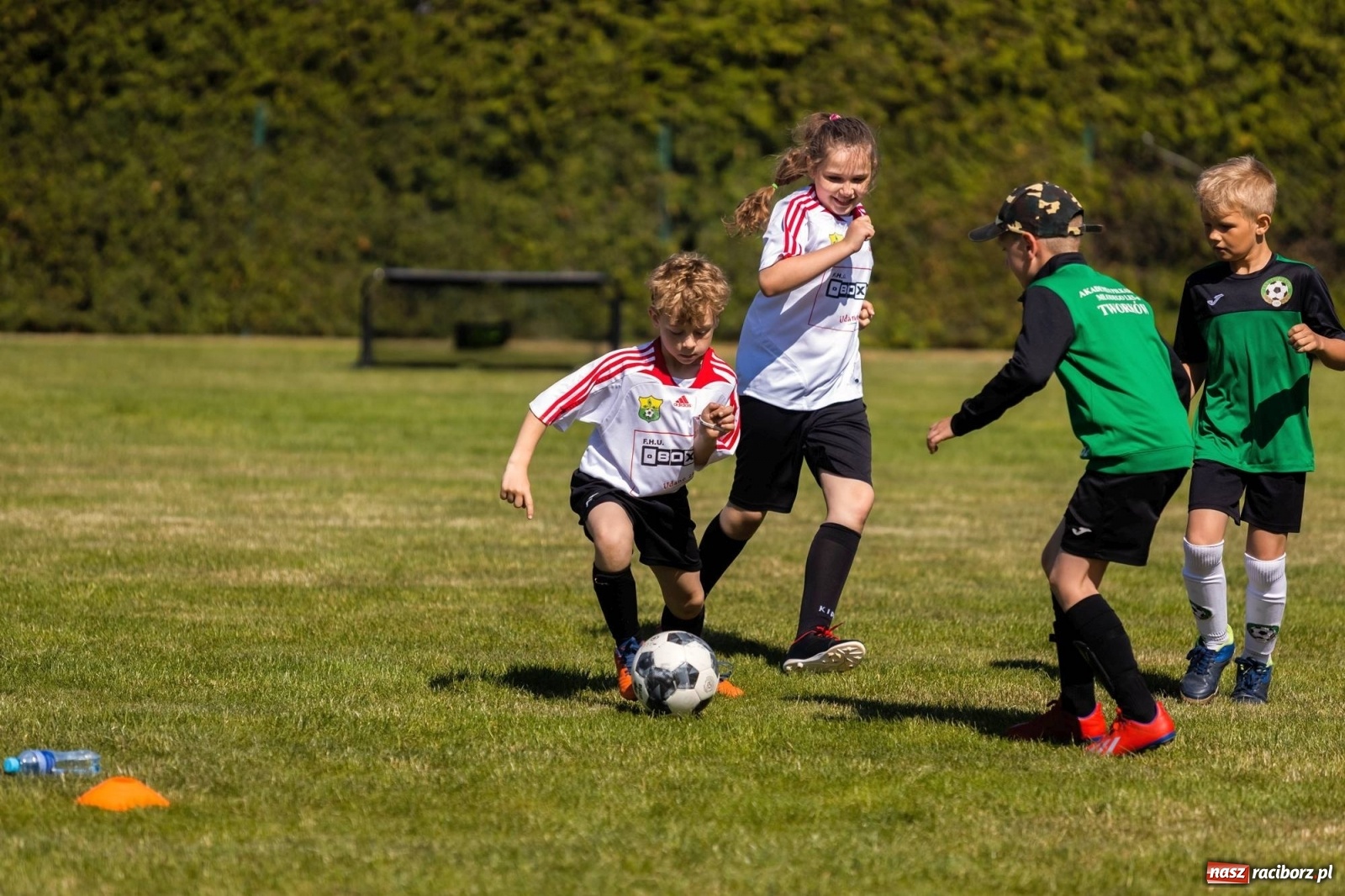 Zdjęcie w galerii na portalu naszraciborz.pl: Najmłodsi walczyli o każdą piłkę. II Turniej Małych Bajtlów w Markowicach [FOTO] wiadomości z regionu
