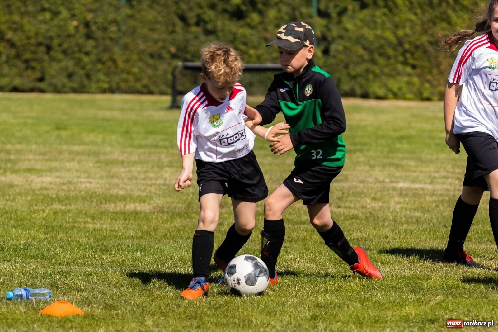 Zdjęcie w galerii na portalu naszraciborz.pl: Najmłodsi walczyli o każdą piłkę. II Turniej Małych Bajtlów w Markowicach [FOTO] wiadomości z regionu