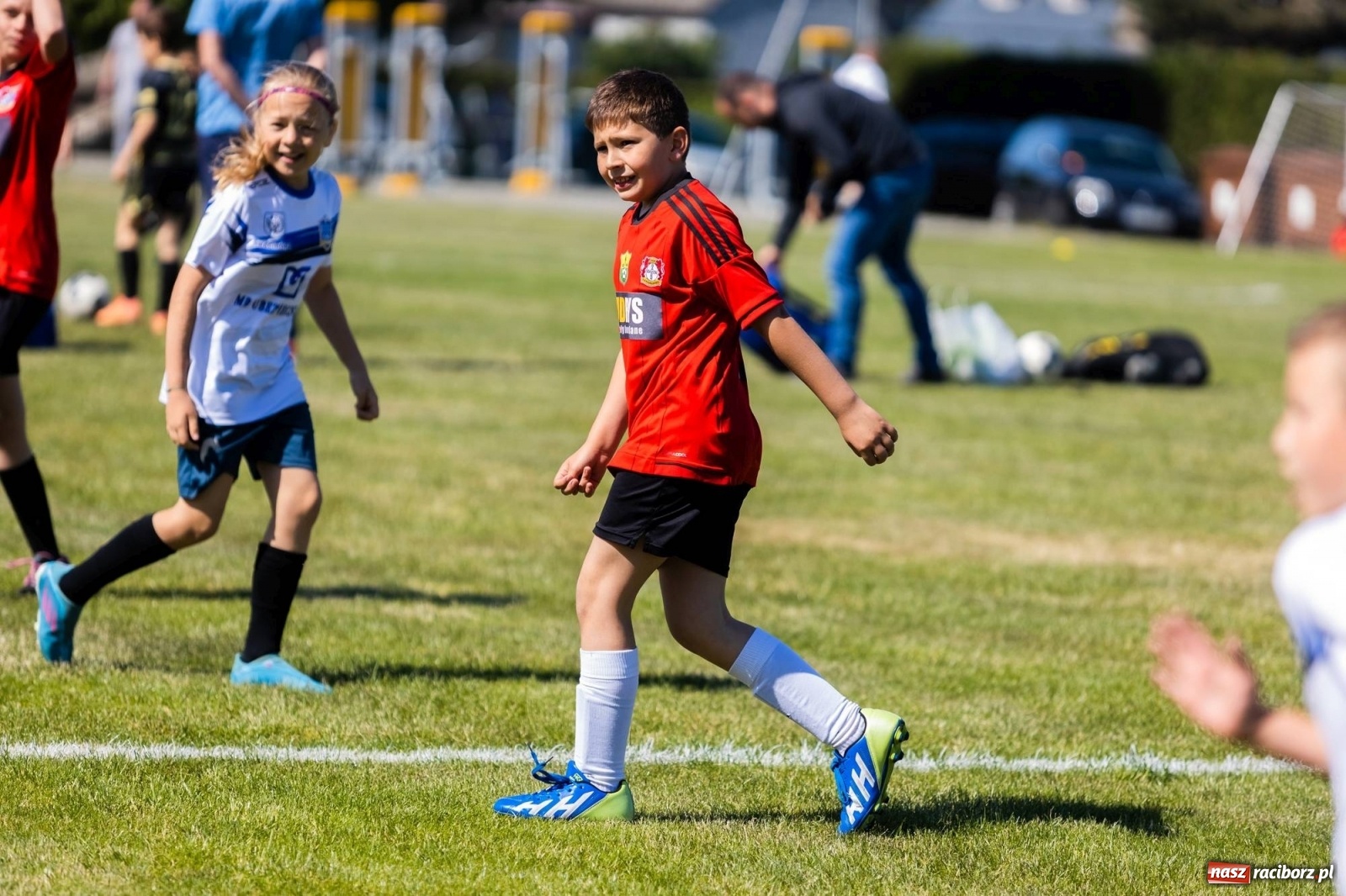 Zdjęcie w galerii na portalu naszraciborz.pl: Najmłodsi walczyli o każdą piłkę. II Turniej Małych Bajtlów w Markowicach [FOTO] wiadomości z regionu