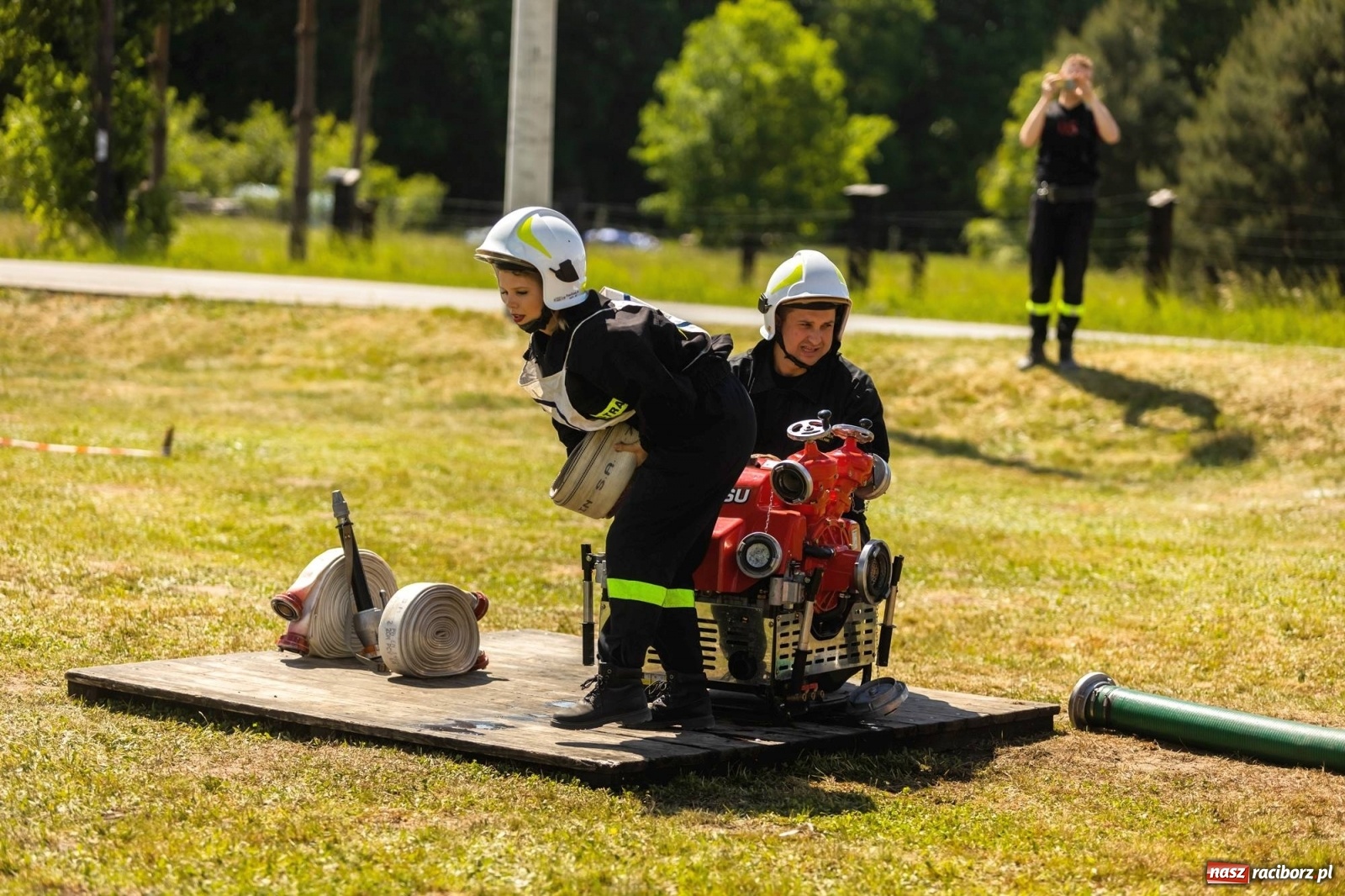 Zdjęcie w galerii na portalu naszraciborz.pl: Zawody OSP gminy Nędza. Górki Śląskie z najważniejszym trofeum wiadomości z regionu