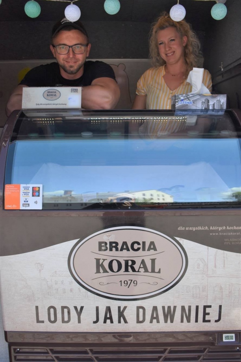 Zdjęcie w galerii na portalu naszraciborz.pl: Piknik wojskowy na raciborskim zamku. Tak armia zachęca do służby wiadomości z regionu