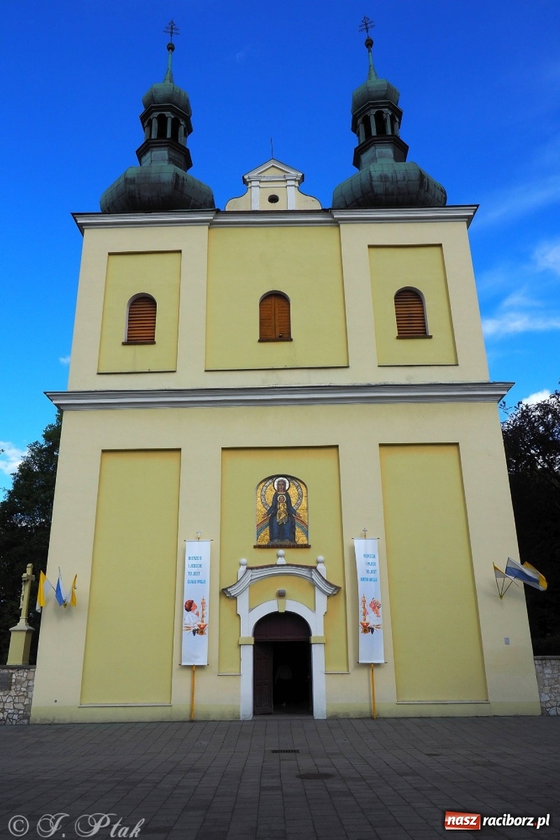 Zdjęcie w galerii na portalu naszraciborz.pl: Z Maryją w Kościele - w parafii Matki Bożej rozpoczęły się misje wiadomości z regionu