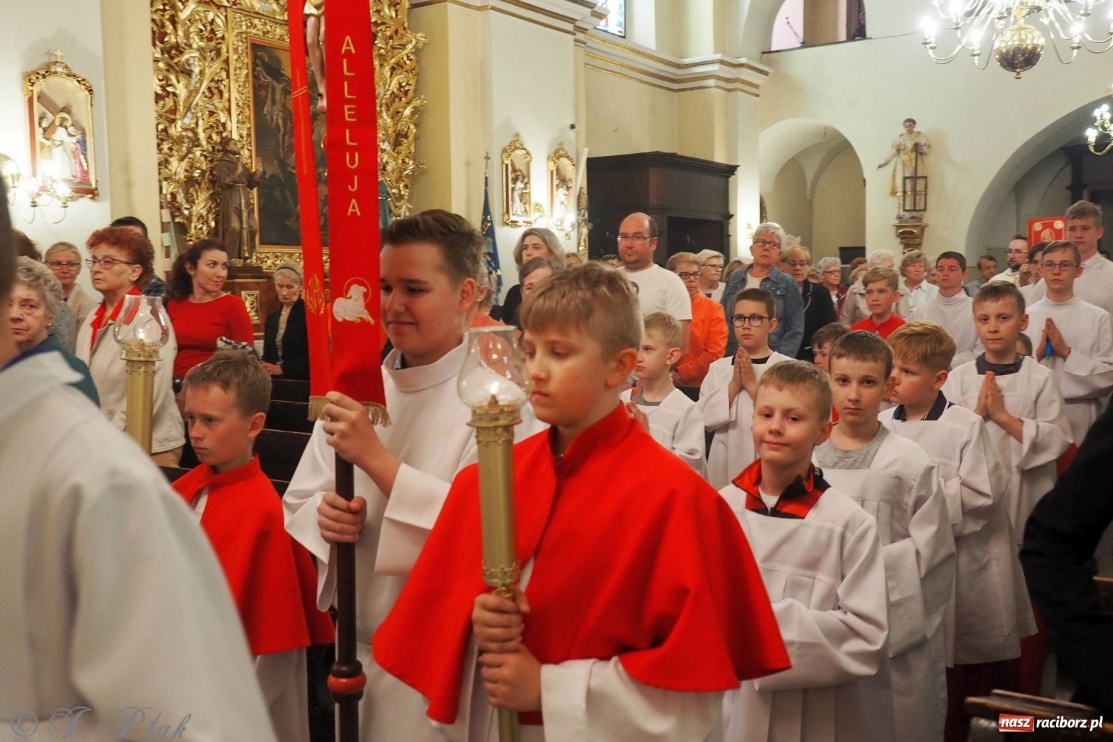Zdjęcie w galerii na portalu naszraciborz.pl: Z Maryją w Kościele - w parafii Matki Bożej rozpoczęły się misje wiadomości z regionu