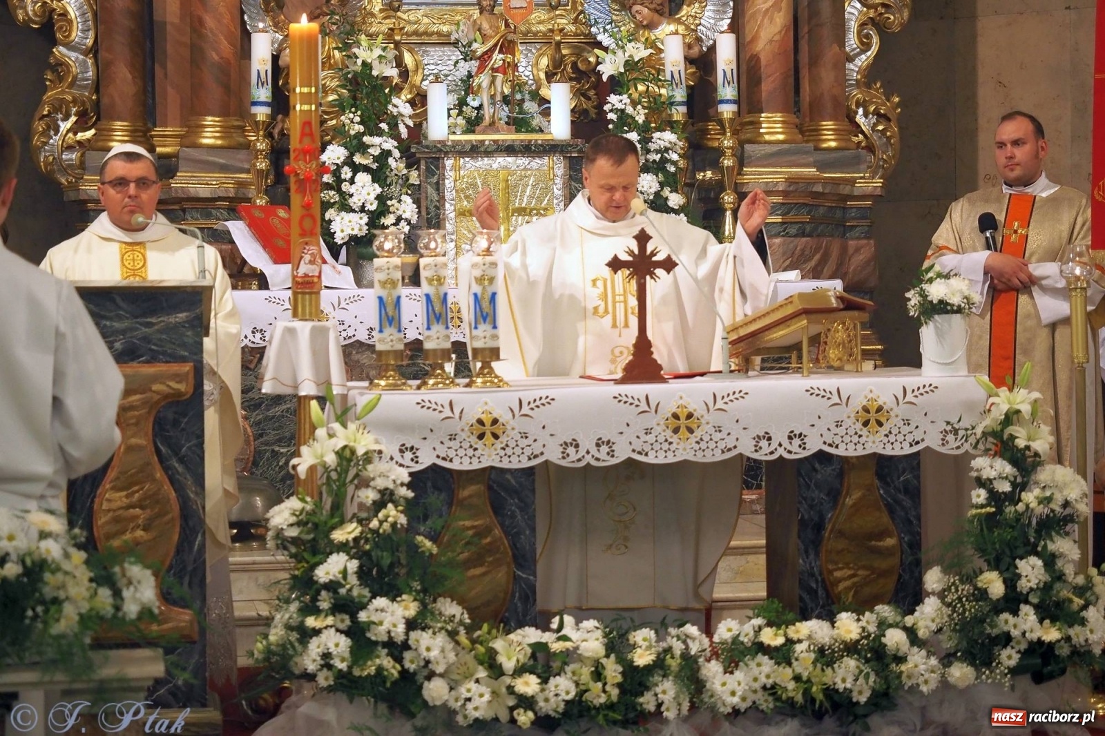 Zdjęcie w galerii na portalu naszraciborz.pl: Z Maryją w Kościele - w parafii Matki Bożej rozpoczęły się misje wiadomości z regionu