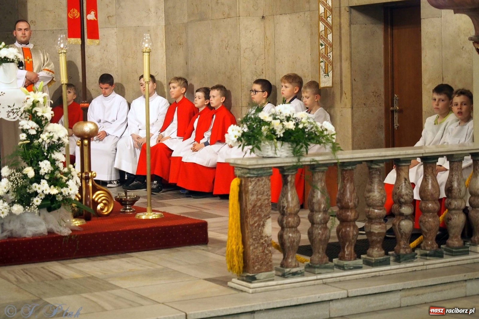 Zdjęcie w galerii na portalu naszraciborz.pl: Z Maryją w Kościele - w parafii Matki Bożej rozpoczęły się misje wiadomości z regionu