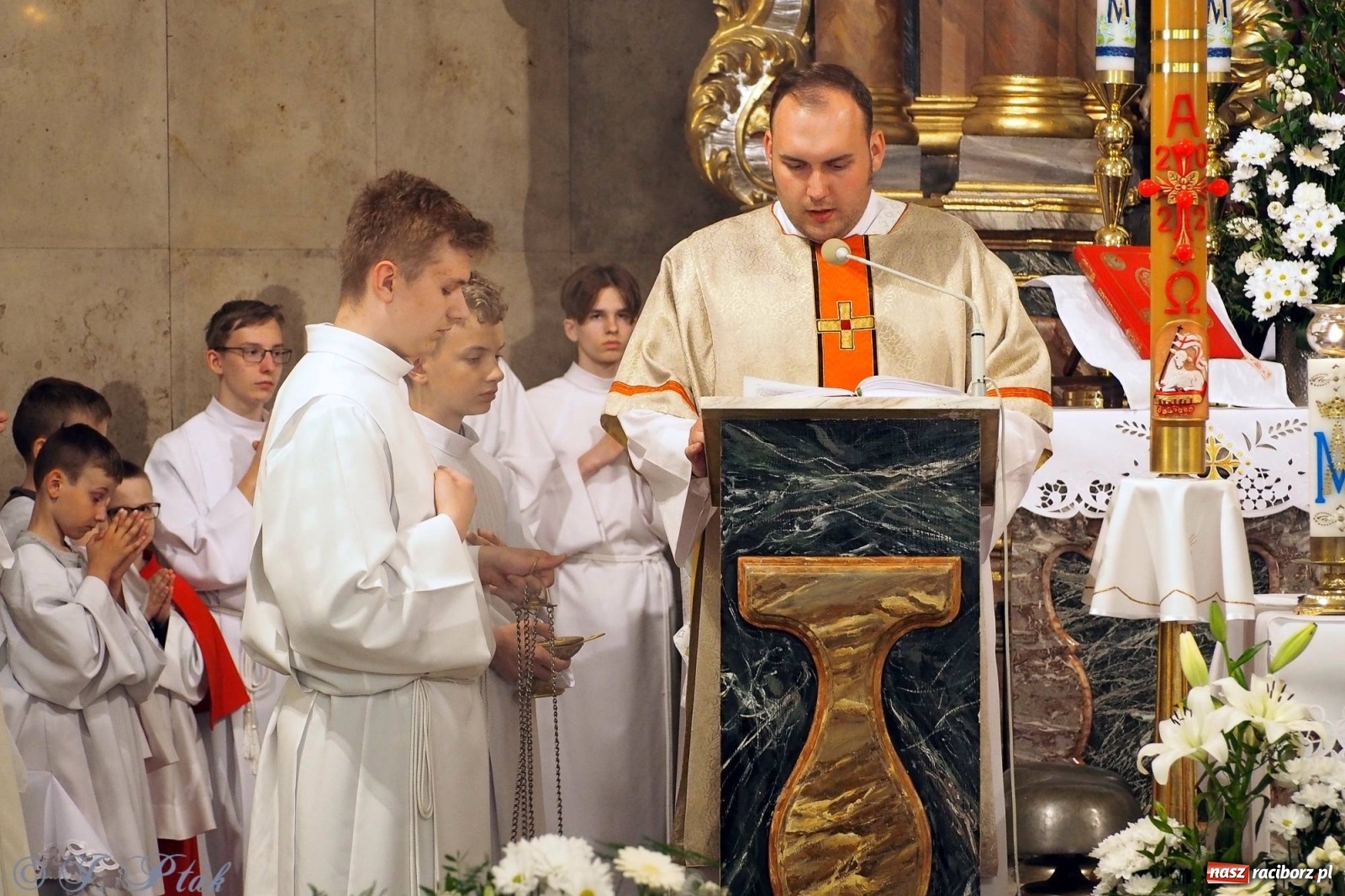 Zdjęcie w galerii na portalu naszraciborz.pl: Z Maryją w Kościele - w parafii Matki Bożej rozpoczęły się misje wiadomości z regionu