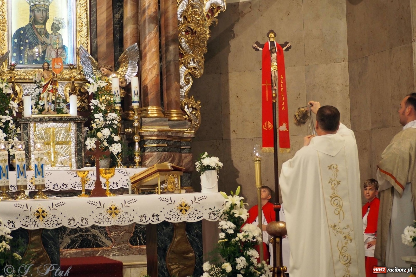 Zdjęcie w galerii na portalu naszraciborz.pl: Z Maryją w Kościele - w parafii Matki Bożej rozpoczęły się misje wiadomości z regionu