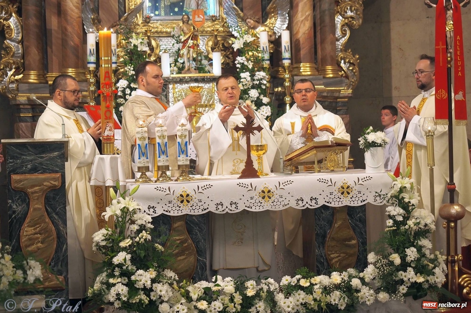 Zdjęcie w galerii na portalu naszraciborz.pl: Z Maryją w Kościele - w parafii Matki Bożej rozpoczęły się misje wiadomości z regionu