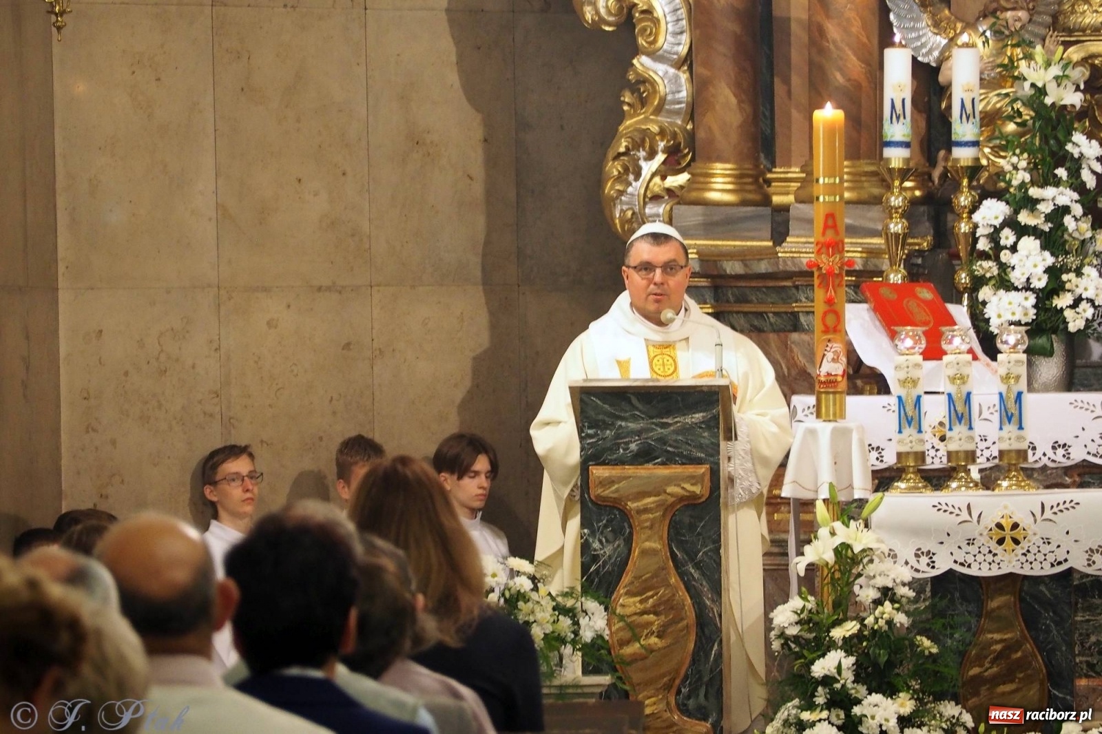 Zdjęcie w galerii na portalu naszraciborz.pl: Z Maryją w Kościele - w parafii Matki Bożej rozpoczęły się misje wiadomości z regionu