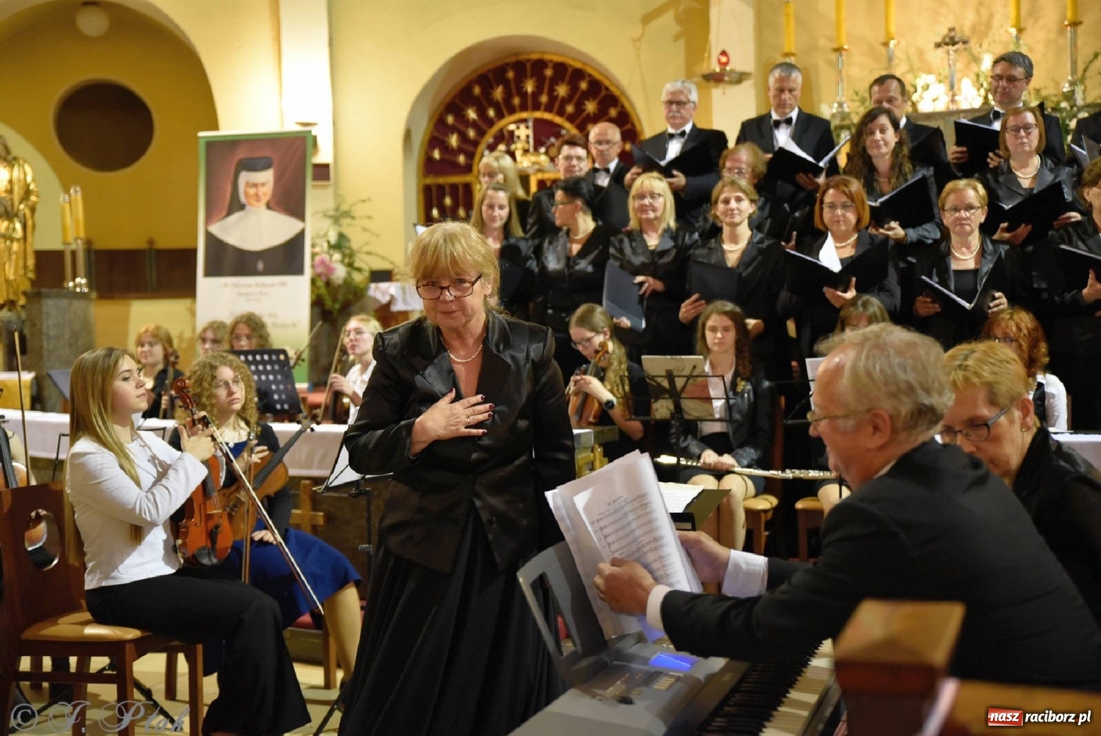 Zdjęcie w galerii na portalu naszraciborz.pl: Muzycy z Raciborza-Brzezia i Gliwic koncertowali w kościele NSPJ wiadomości z regionu
