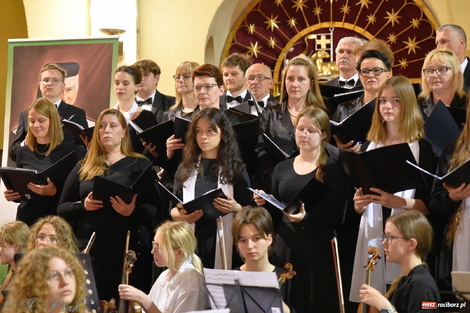 Zdjęcie w galerii na portalu naszraciborz.pl: Muzycy z Raciborza-Brzezia i Gliwic koncertowali w kościele NSPJ wiadomości z regionu