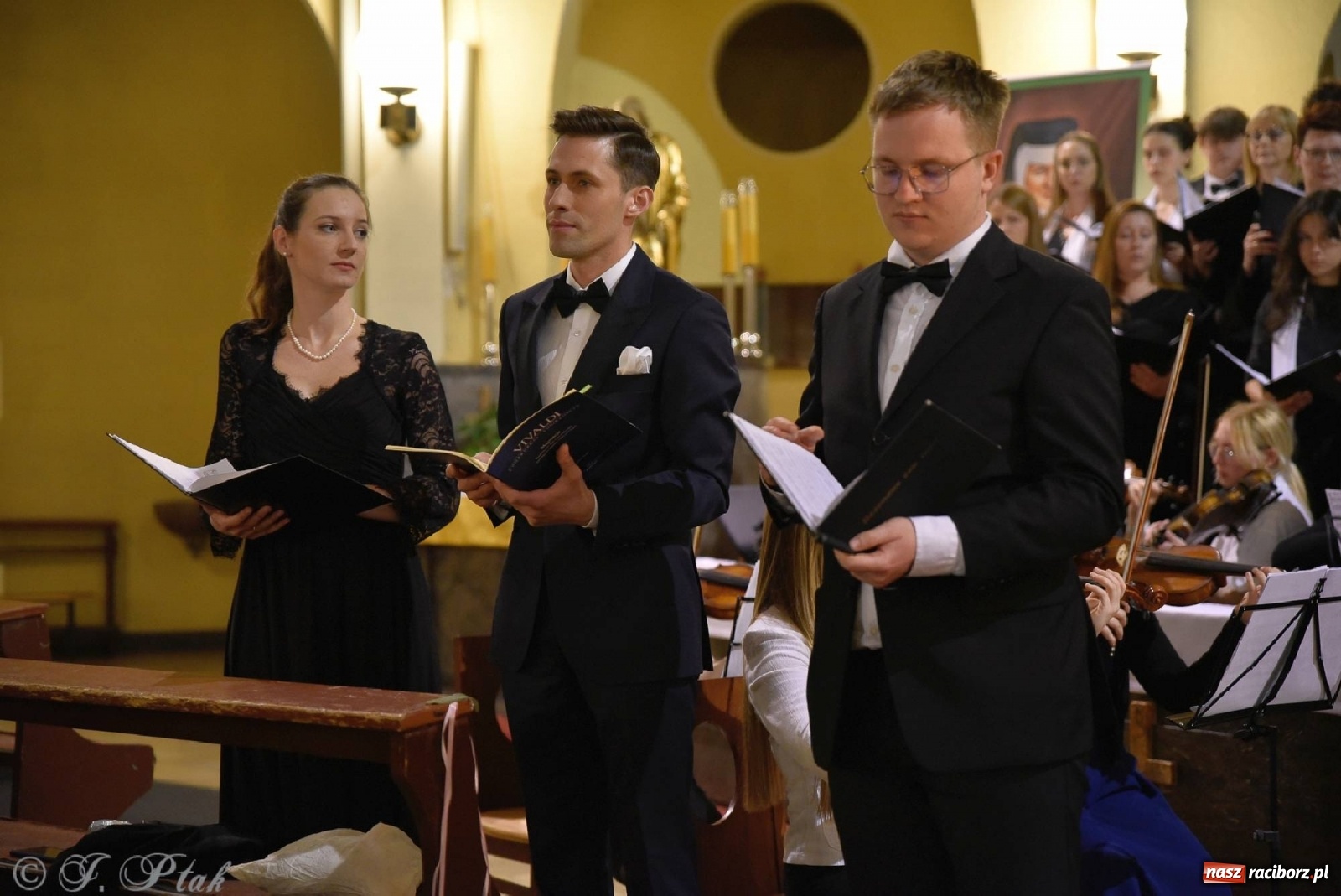 Zdjęcie w galerii na portalu naszraciborz.pl: Muzycy z Raciborza-Brzezia i Gliwic koncertowali w kościele NSPJ wiadomości z regionu